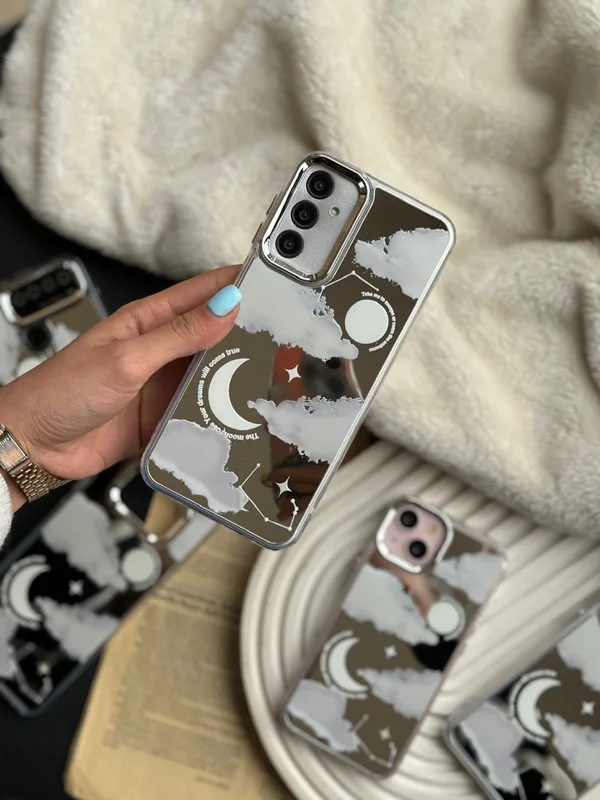 Mirror case of the moon and constellations of the Samsung A72 phone