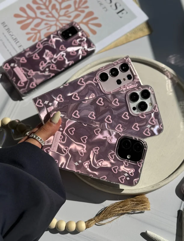 iPhone 11 phone case pink heart wave