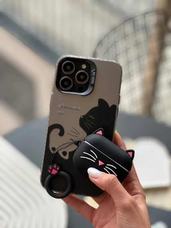Twin cat case for iPhone 15