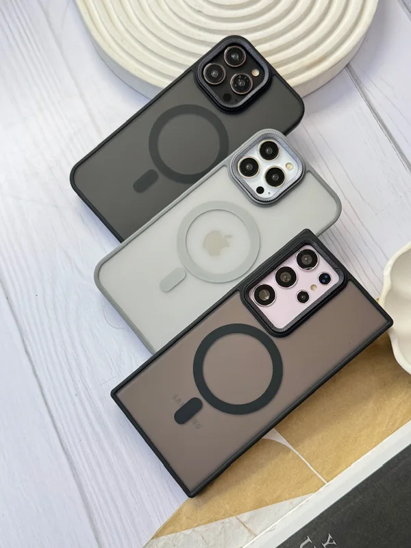 Matte Mag Safe carbon case for iPhone 16Promax