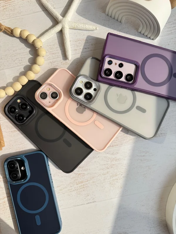 Matte Mag Safe carbon case for iPhone 16Promax