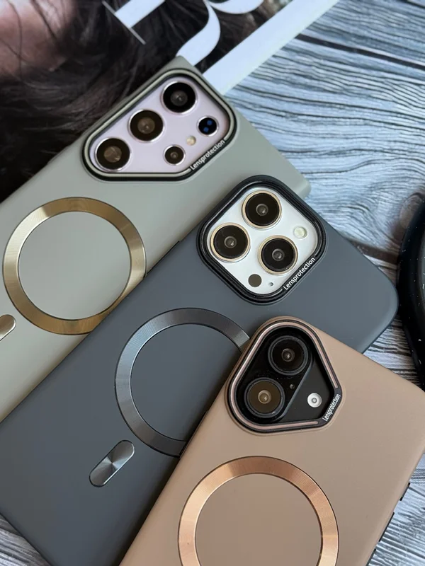 MagSafe Q Series Case iPhone 15 phone