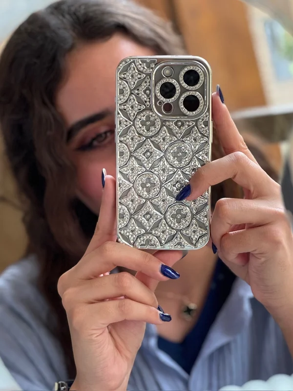 Luxury Diamond Pattern Phone Case with Rhinestones for iPhone 16 ProMax phone