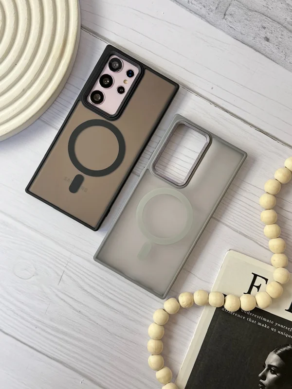 Matte Mag Safe carbon case for iPhone 16Promax
