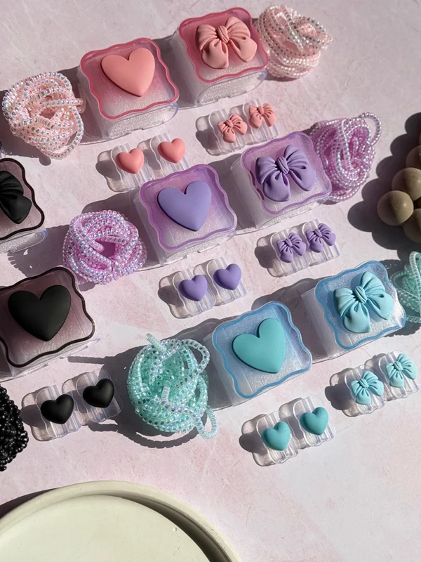 Samsung 25W Charger Cover with Cute Heart & Bow Design