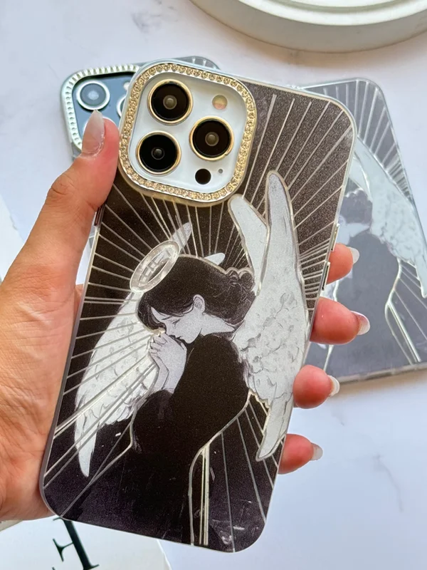 قاب طرح فرشته گوشی آیفون 15