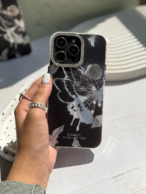Illusion butterfly iPhone 11 case around the precious lens