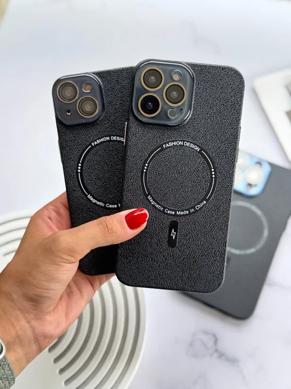 Mag safe iPhone 13 Pro Max case with black pattern