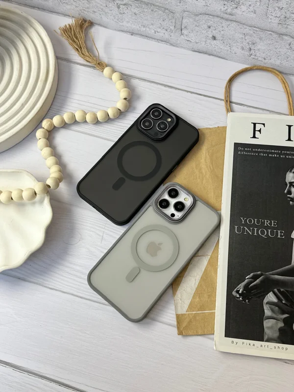 Matte Mag Safe carbon case for iPhone 16Promax