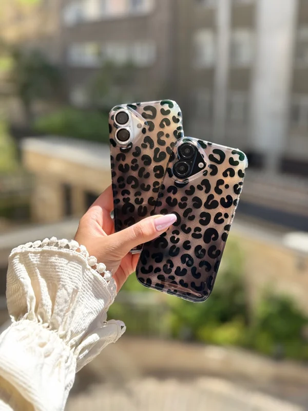 Shiny Leopard Print Phone Case iPhone 15 phone