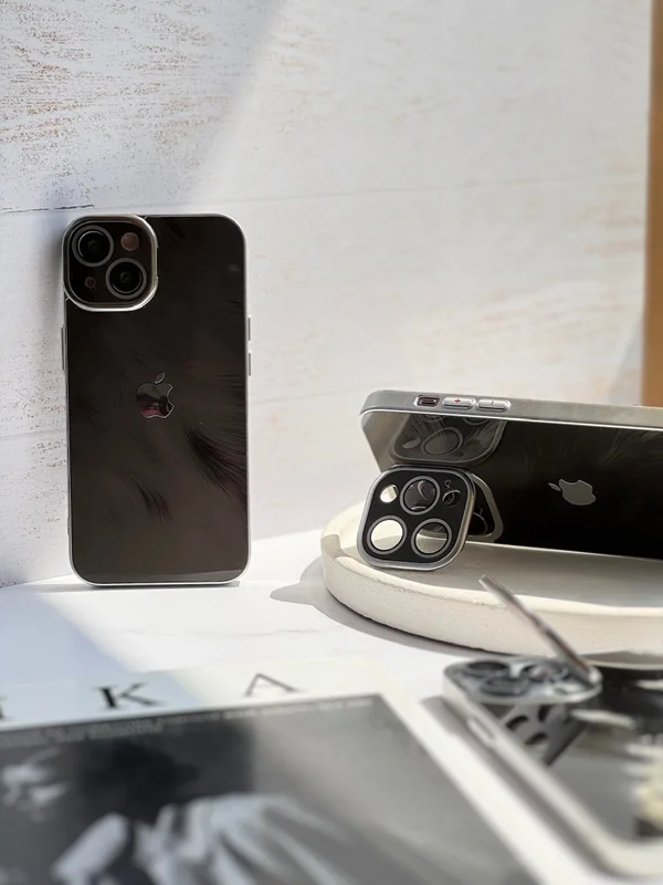 iPhone case with protective lens stand