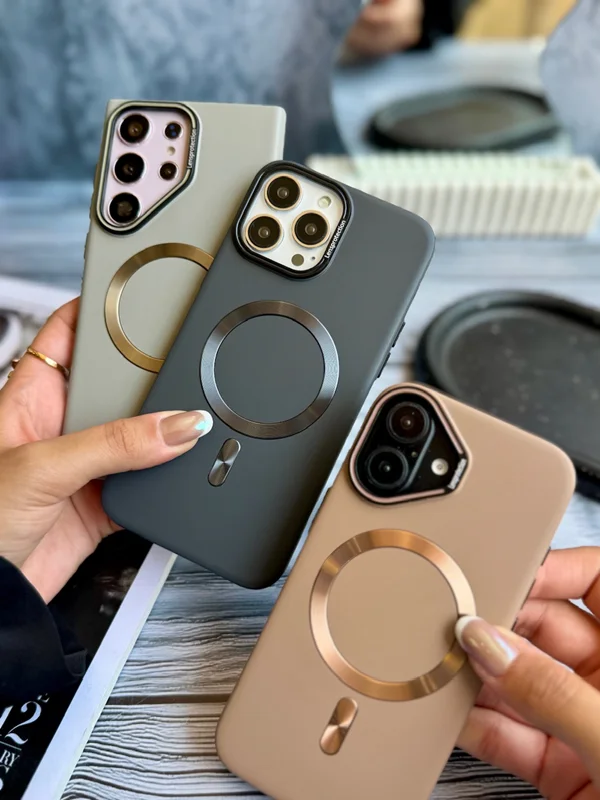 MagSafe Q Series Case iPhone 15 phone