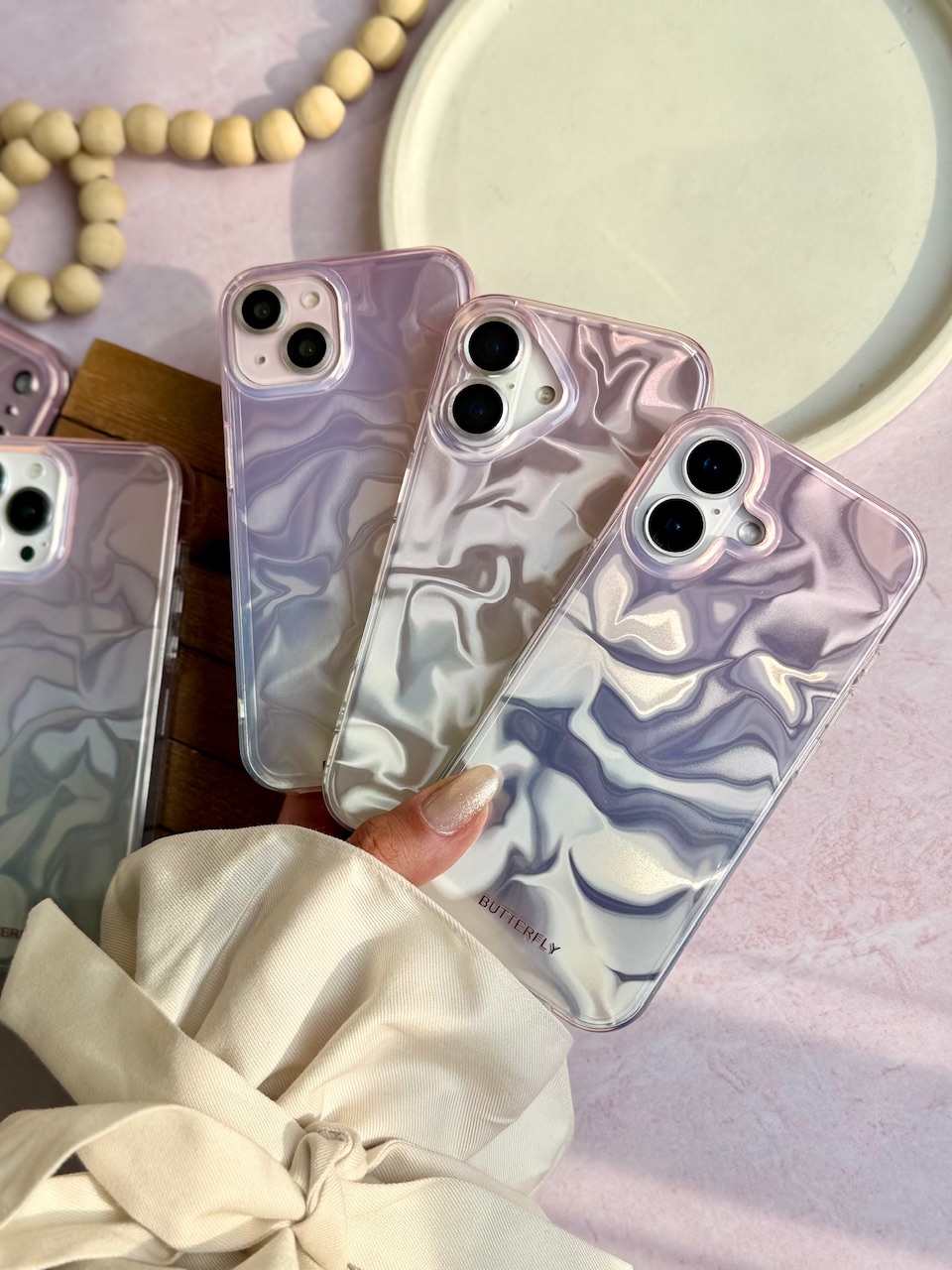 کاور طرح پینکی واتر گوشی آیفون 12 و آیفون 12 پرو