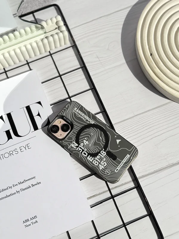 Magsafe iPhone 13 case with embossed print