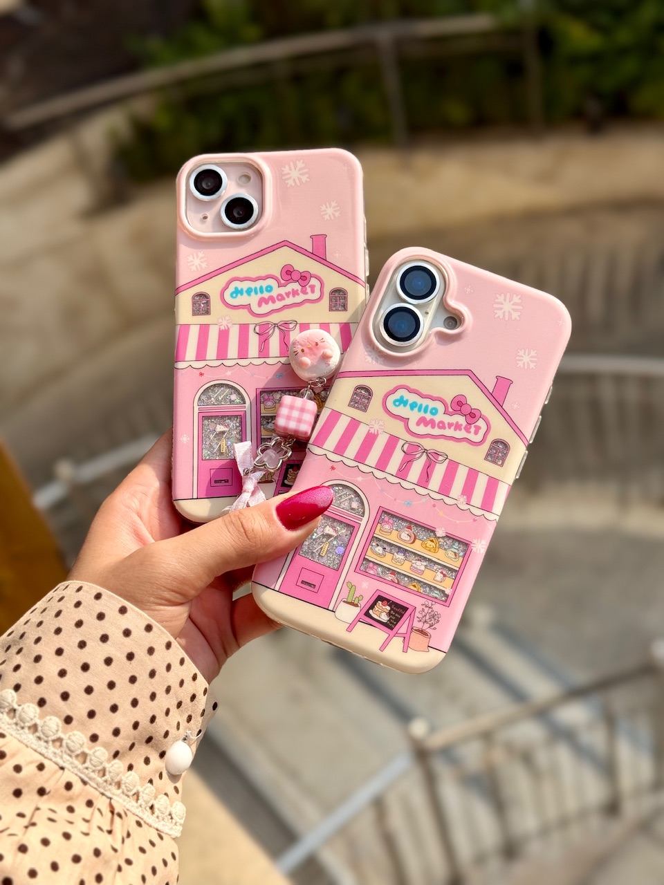 قاب طرح Hello Market با آویز گوشی آیفون 15 پرومکس