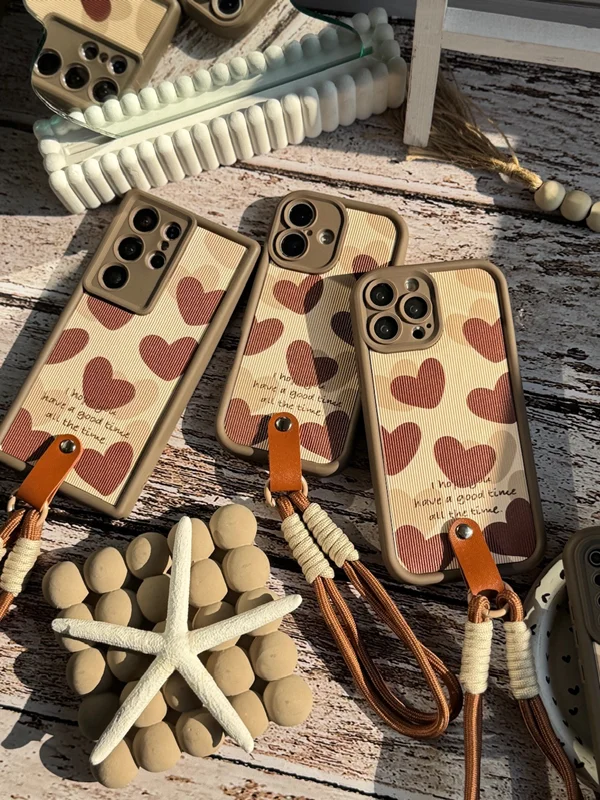 iPhone 15 phone case, brown heart design