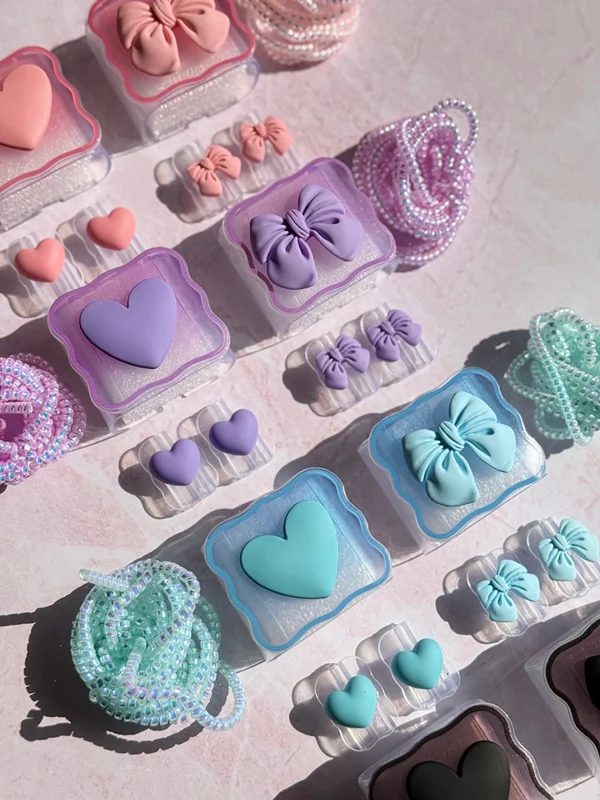 Samsung 25W Charger Cover with Cute Heart & Bow Design