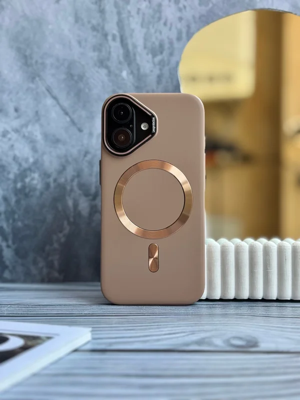 MagSafe Q Series Case iPhone 15 phone